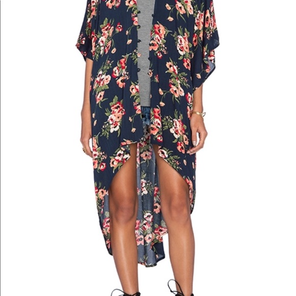 Flynn Skye “Stevie” Kimono - Picture 2 of 3